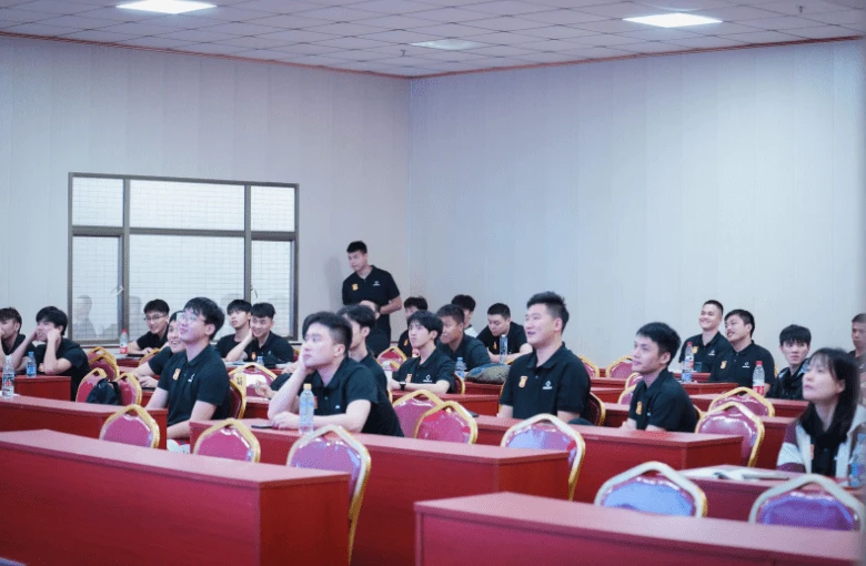 哪里能找到关于智能球衣在篮球训练中应用的信息_0